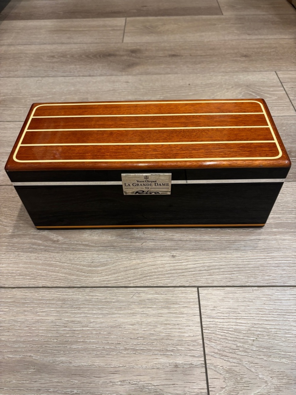 Veuve Clicquot La Grande Dame by Riva Plaque storage box